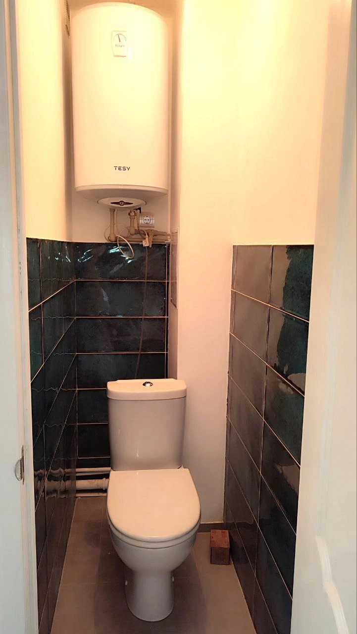 Продам 3к. Кв. Днр, г. Мариуполь, ул. Киевская, этаж 6/9, 62 кв. М. Проэкт дома дск, с балконом и лоджией, две отдельные спальни, гостинная проходная, с/у раздельный, стены и потолки отшпаклеваны, новые входные и межкомнатные двери, пластиковые окна, новое отопление, водопровод, канализация, пол ламинат, + испанский кафель, ванная и с/у в кафеле, встроенная кухня, новая варочная поверхность, духовой шкаф, вытяжка.
Документы внесены в россреестр.
4 500 000 Рублей
+7 949 714 52 83 - фотография - 4