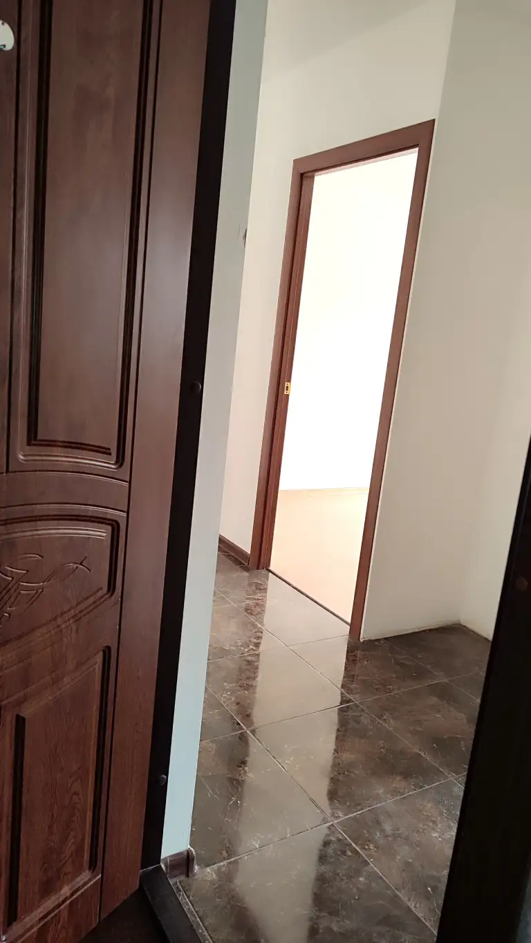 Продам 3к. Кв. Днр, г. Мариуполь, ул. Киевская, этаж 6/9, 62 кв. М. Проэкт дома дск, с балконом и лоджией, две отдельные спальни, гостинная проходная, с/у раздельный, стены и потолки отшпаклеваны, новые входные и межкомнатные двери, пластиковые окна, новое отопление, водопровод, канализация, пол ламинат, + испанский кафель, ванная и с/у в кафеле, встроенная кухня, новая варочная поверхность, духовой шкаф, вытяжка.
Документы внесены в россреестр.
4 500 000 Рублей
+7 949 714 52 83 - фотография - 10