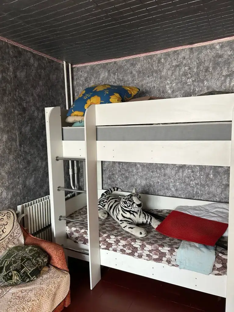 1-Комнатная квартира, текстильщик, 24 м. Кв. , 4 этаж, цена 1 700 000 руб. Тел. : +7 949 336 13 92 (в т. Ч. Макс, тг)
Кировский р-н донецка
Ориентир – бум.
Удобный 4 эт / 9. Хорошее жилое состояние. Продаётся с мебелью и бт. Большая гостинка. Площадь 31 м. Кв. , кухня 6 м. Кв. Больше фото по запросу
Цена 1,6 млн. Собственник готов обсуждать цену.
+7 949 336 13 92 - фотография - 3