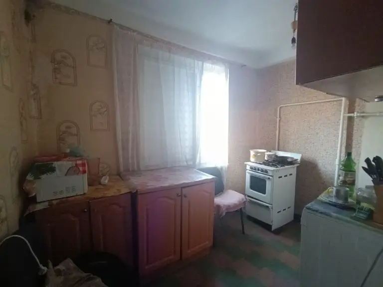 2-Комнатная квартира на текстильщике, кировский р-н донецка.
Площадь 46 м. Кв, вода по графику. В 2-5 минутах ходьбы вся необходимая для комфортной жизни инфраструктура: школа, детсад, магазины продуктов и промтоваров, аптека, транспорт, рынок и т. Д. Окна пластиковые новые. В остальном - под ремонт. Больше фото по запросу.
Цена 2,4 млн. Собственник на сделке.
+7 949 336 13 92 - фотография - 5