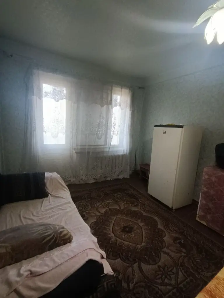 2-Комнатная квартира на текстильщике, кировский р-н донецка.
Площадь 46 м. Кв, вода по графику. В 2-5 минутах ходьбы вся необходимая для комфортной жизни инфраструктура: школа, детсад, магазины продуктов и промтоваров, аптека, транспорт, рынок и т. Д. Окна пластиковые новые. В остальном - под ремонт. Больше фото по запросу.
Цена 2,4 млн. Собственник на сделке.
+7 949 336 13 92 - фотография - 2