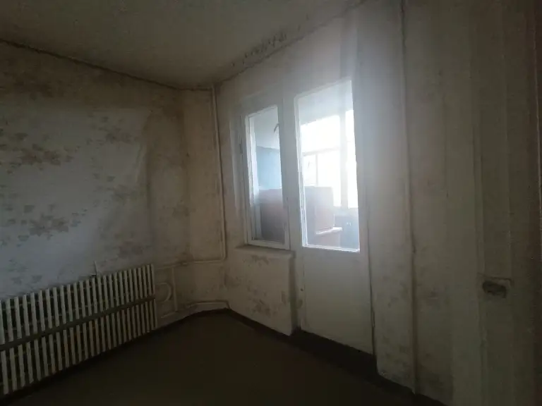 Продам 3-комнатную квартиру на звёздном, ленинский район донецка.
Всё необходимое рядом: супермаркеты, детсад, школа, рынок, отличная транспортная развязка. Квартира под ремонт. Вода круглосуточно.
Отличный 3 эт. /9.
Цена 4,8 млн. Собственник в донецке. Больше фото по запросу.
☎☎ +7 949 336 13 92 - фотография - 14
