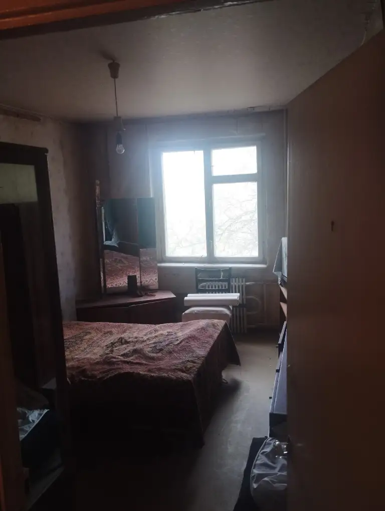 Продам 3-комнатную квартиру на звёздном, ленинский район донецка.
Всё необходимое рядом: супермаркеты, детсад, школа, рынок, отличная транспортная развязка. Квартира под ремонт. Вода круглосуточно.
Отличный 3 эт. /9.
Цена 4,8 млн. Собственник в донецке. Больше фото по запросу.
☎☎ +7 949 336 13 92 - фотография - 11