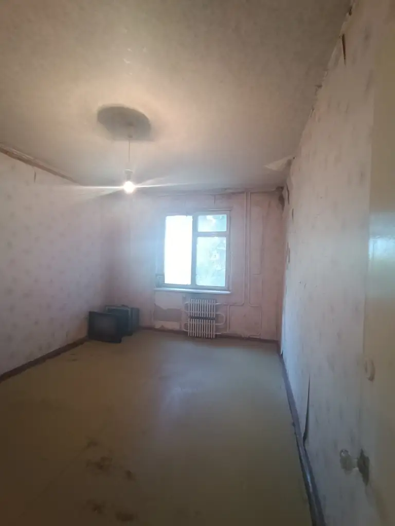 Продам 3-комнатную квартиру на звёздном, ленинский район донецка.
Всё необходимое рядом: супермаркеты, детсад, школа, рынок, отличная транспортная развязка. Квартира под ремонт. Вода круглосуточно.
Отличный 3 эт. /9.
Цена 4,8 млн. Собственник в донецке. Больше фото по запросу.
☎☎ +7 949 336 13 92 - фотография - 12