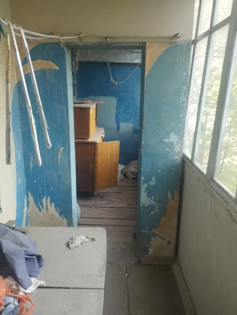 Продам 3-комнатную квартиру на звёздном, ленинский район донецка.
Всё необходимое рядом: супермаркеты, детсад, школа, рынок, отличная транспортная развязка. Квартира под ремонт. Вода круглосуточно.
Отличный 3 эт. /9.
Цена 4,8 млн. Собственник в донецке. Больше фото по запросу.
☎☎ +7 949 336 13 92 - фотография - 5