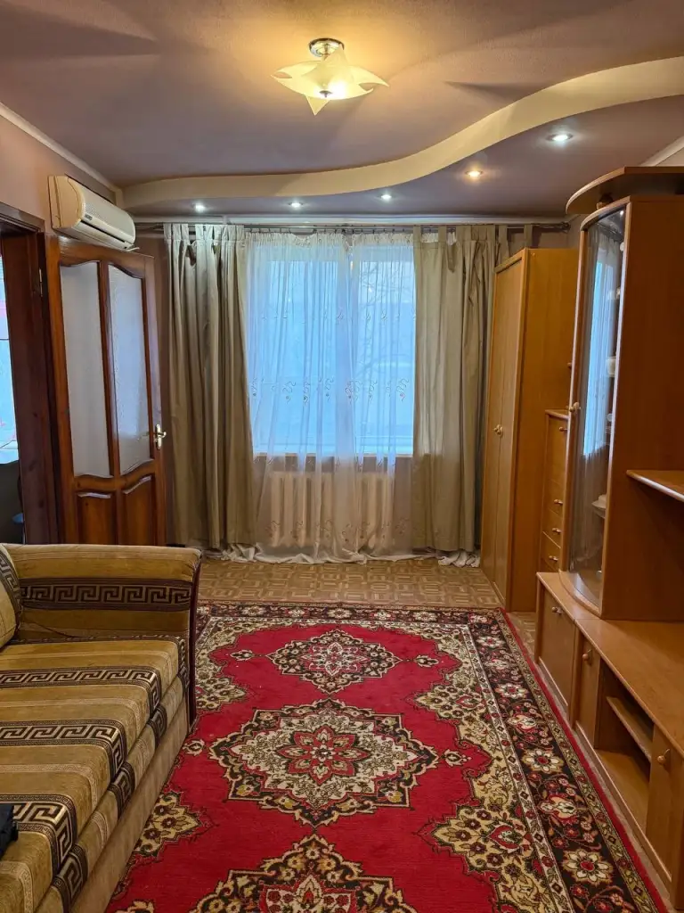 Продам 2-комнатную квартиру на тихом, петровский р-н донецка, ул. Шуйская.
Отличный 2 эт /9, вода по графику, квартира с качественным ремонтом, полностью укомплектована мебелью и бт. Перепланировка узаконена. В 2-3 минутах ходьбы школа, детсад, магазин, рынок. Собственник в донецке
Цена 3,4 млн. Собственник готов обсуждать цену.
+7 949 336 13 92 - фотография - 6