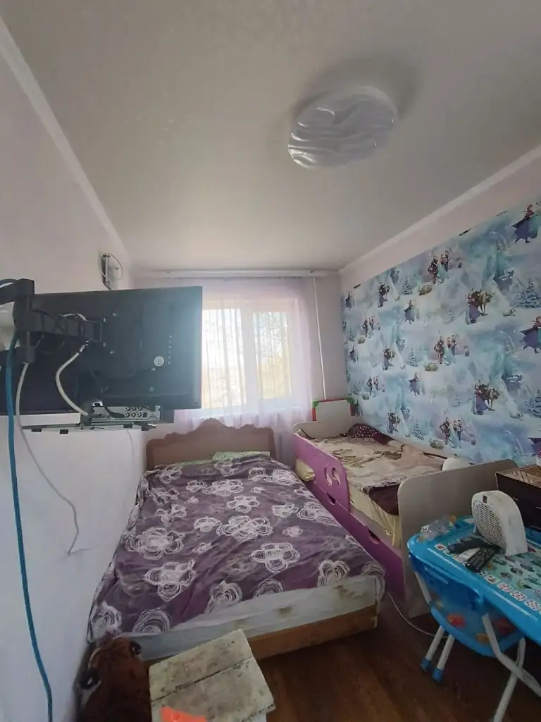 Продам отличную 2-комнатную квартиру на загсе, петровский р-н донецка.
4 Этаж /5. Качественный ремонт с заменой всех коммуникаций: батареи, трубы водоснабжения, электрика. Встроенная кухня, быттехника. Вода по графику. Чистый подъезд. Больше фото по запросу.
Цена 3,5 млн. Собственник в донецке.
+7 949 336 13 92 - фотография - 6