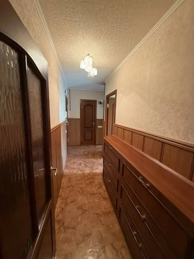 3К. Квартира — ленинский р-н, м-н звёздный, 6/9

Эта квартира расположена на шестом этаже девятиэтажного дома. В наличии бойлер, вода подается по графику, но иногда доступна и каждый день.

— Стоимость: **50 000 ₽** + коммунальные услуги.
+7(949)105-35-35, Виктория

(
( - фотография - 8