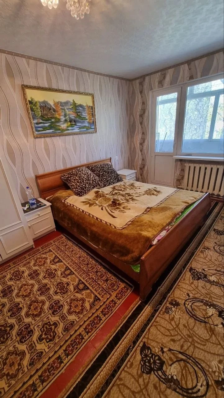 Продам 2-комнатную квартиру на семашко, кировский р-н донецка.
Площадь 46 м. Кв, вода по графику. Комнаты раздельные. Отличное жилое состояние. В 2-5 минутах ходьбы вся необходимая для комфортной жизни инфраструктура: школа, детсад, магазины продуктов и промтоваров, аптека, транспорт, рынок и т. Д. Больше фото по запросу.
Цена 2,75 млн. Собственник готов обсуждать цену.
+7 949 336 13 92 - фотография - 8