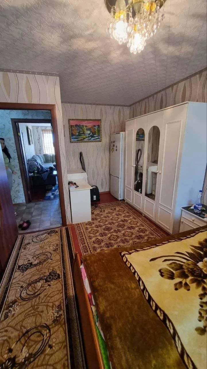 Продам 2-комнатную квартиру на семашко, кировский р-н донецка.
Площадь 46 м. Кв, вода по графику. Комнаты раздельные. Отличное жилое состояние. В 2-5 минутах ходьбы вся необходимая для комфортной жизни инфраструктура: школа, детсад, магазины продуктов и промтоваров, аптека, транспорт, рынок и т. Д. Больше фото по запросу.
Цена 2,75 млн. Собственник готов обсуждать цену.
+7 949 336 13 92 - фотография - 3