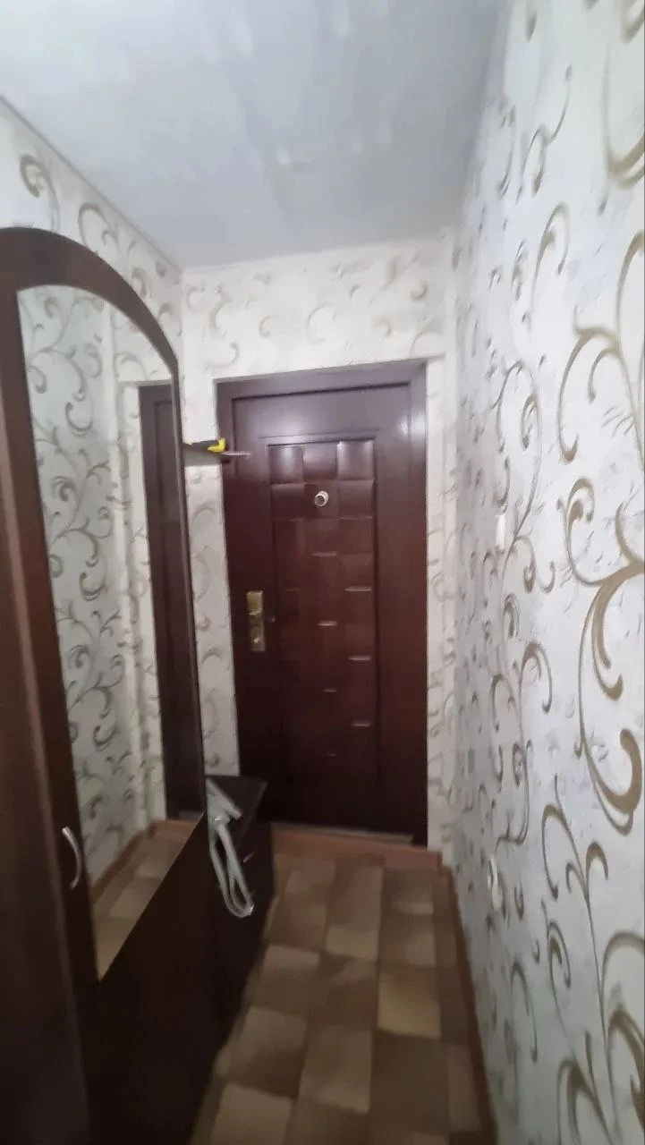 Продам 2-комнатную квартиру на семашко, кировский р-н донецка.
Площадь 46 м. Кв, вода по графику. Комнаты раздельные. Отличное жилое состояние. В 2-5 минутах ходьбы вся необходимая для комфортной жизни инфраструктура: школа, детсад, магазины продуктов и промтоваров, аптека, транспорт, рынок и т. Д. Больше фото по запросу.
Цена 2,75 млн. Собственник готов обсуждать цену.
+7 949 336 13 92 - фотография - 4