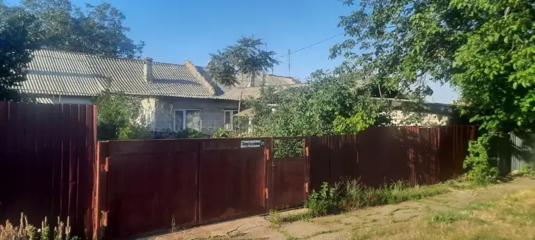 2К. Квартира — азотный, куйбышевский район, ул. Электронная
Описание: продается квартира на земле с центральным водоснабжением и электричеством. Документы оформлены по российским стандартам, однако технический паспорт относится к старому строению. В непосредственной близости расположены школа и детский сад.
— Стоимость: **2 000 000 ₽** (небольшой торг возможен).
+7(949)105-35-35, Виктория
(
( - фотография - 4