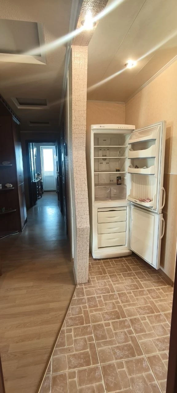 4К. Квартира — кировский район, текстильщик, стоматология
Этаж: 8/9
86 М2
Просторная квартира в тихом районе, рядом с стоматологией. Удобный доступ к общественному транспорту и инфраструктуре. Отличный вариант для семьи.
— Стоимость: **4 000 000 ₽**
+7(949)105-35-35, Виктория
(
( - фотография - 5