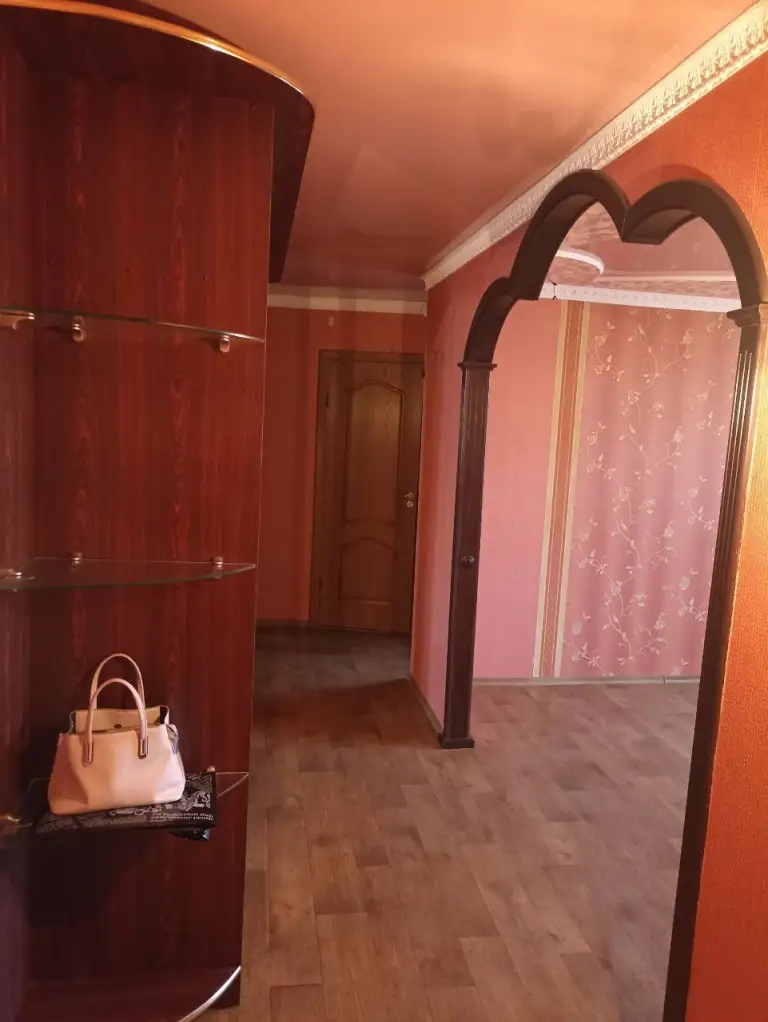 3К. Квартира — ленинский район, улица днепродзержинская

Общая площадь — 69 кв. М.
Этаж: 6/9

В идеальном состоянии, готова для проживания. Кухонная мебель с фасадами из натурального дуба, в кухне и ванной — дорогой испанский кафель. В прихожей встроенный шкаф, балкон и лоджия застеклены. Установлены домофон с видеонаблюдением и сигнализация. Документы готовы.

— Стоимость:** ~~7 500 000 ₽~~. **
**Новая цена : 5 800 000 ₽**

**+7(949)105-35-35****, Виктория** - фотография - 2