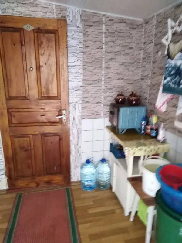 Дом — кировский район, машзавод, текстильщик

Общая площадь — 30 кв. М. + коробка 120 кв. М. В двух уровнях.

Земельный участок — 3 сотки, приватизирован. Все коммуникации подключены. Документы готовы.

— Стоимость: **2 800 000 ₽**

+7(949)105-35-35, Виктория

(
( - фотография - 4