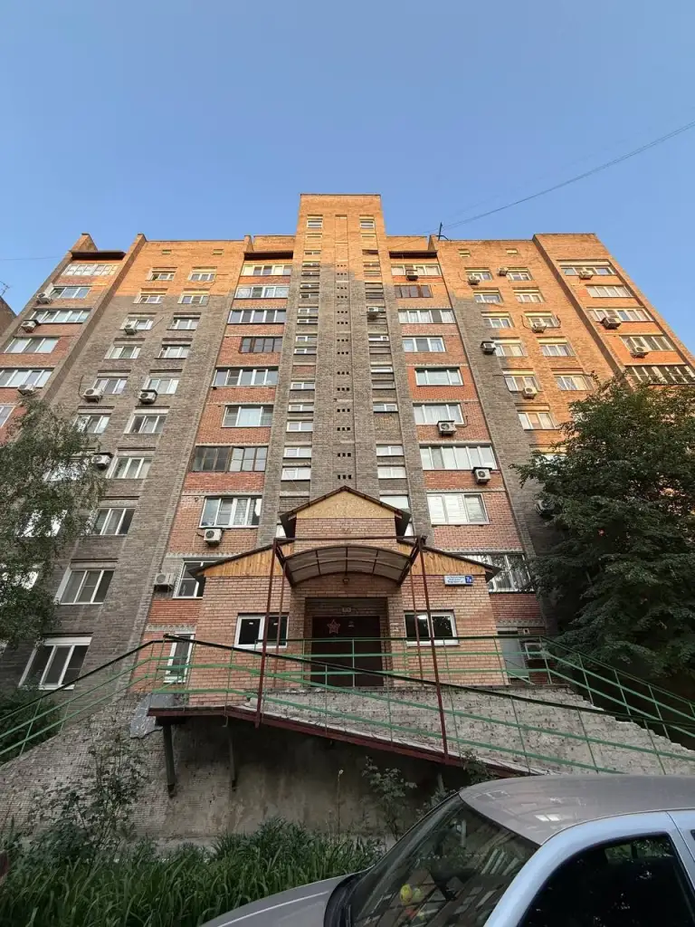 3К. Квартира в буденновском районе, ул. Багратиона 7
Общая площадь —** 93 **кв. М.
Этаж:** 7/10**

Продается двухуровневая квартира с раздельными комнатами. Две просторные лоджии, два санузла, постоянная подача воды. Кирпичный дом, жилое состояние, пластиковые окна.

Стоимость:** **`13 900 000 ₽`** **
Новая цена : **9 000 000 ₽ **

+7(949)105-35-35, Виктория
Контакты: @donvikay - фотография - 1