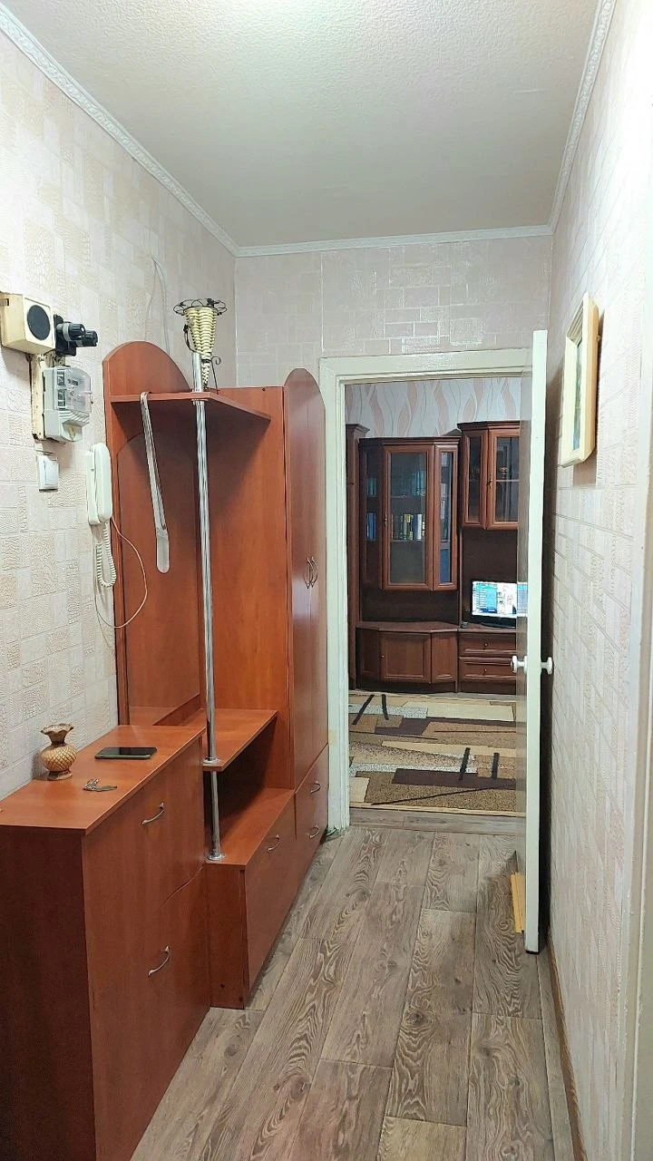 2К. Квартира — кировский район, текстильщик
Общая площадь — 50 кв. М.
Этаж: 5/9

Сдаётся квартира в районе 22-го училища. В наличии накопительный бак и бойлер.

— Стоимость: **25 000 ₽**
+7(949)105-35-35, Виктория - фотография - 8