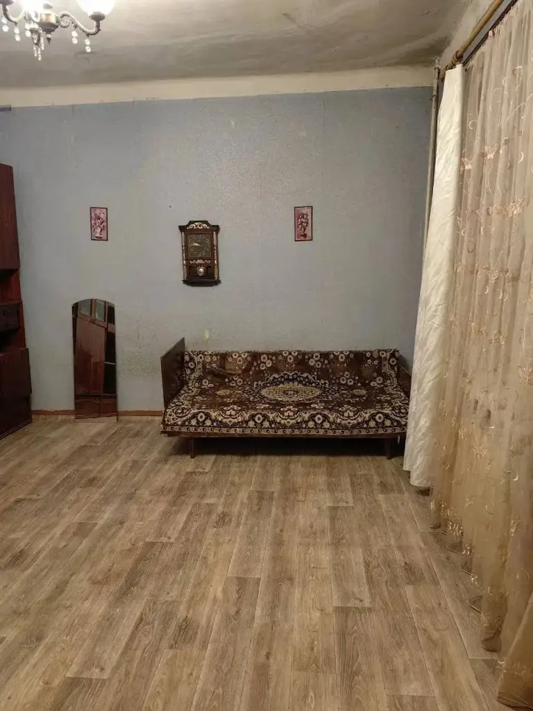 2К. Квартира — ленинский район, ул. Куприна, 57

Этаж: 3/3

Сдаётся квартира в районе телецентра.

— Стоимость: **15 000 ₽** + коммунальные услуги

+7(949)105-35-35, Виктория - фотография - 2