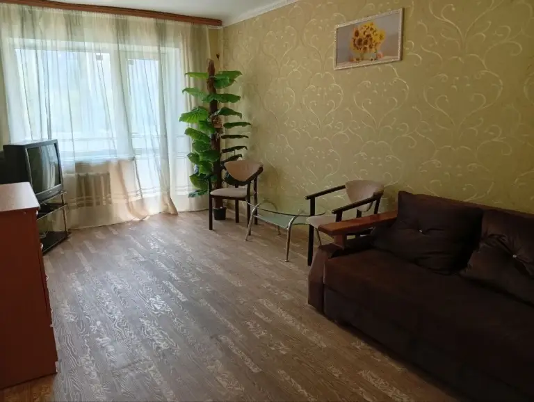 Квартира — ворошиловский район, звёздочка, ул. Университетская, 46
Этаж: 4/5

Хорошее состояние.

— Стоимость: **30 000 ₽**

+7(949)105-35-35, Виктория - фотография - 9