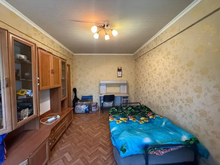 1К. Квартира — ворошиловский район, ул. Набережная
Общая площадь — 30 кв. М.
Этаж: 5/5

Квартира не угловая, состояние жилое, требуется ремонт. Крыша после ремонта.

Вода подается по графику, хороший напор. Газовая колонка. Документы готовы к сделке.

— Стоимость: **2 500 000 ₽**
+7(949)105-35-35, Виктория - фотография - 4