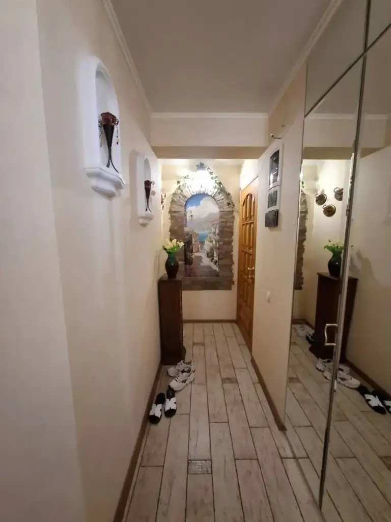 2К. Квартира — ворошиловский район, пр. Ильича, 4
Этаж: 4/5

Квартира в отличном состоянии.

— Стоимость: **40 000 ₽**
+7(949)105-35-35, Виктория - фотография - 3