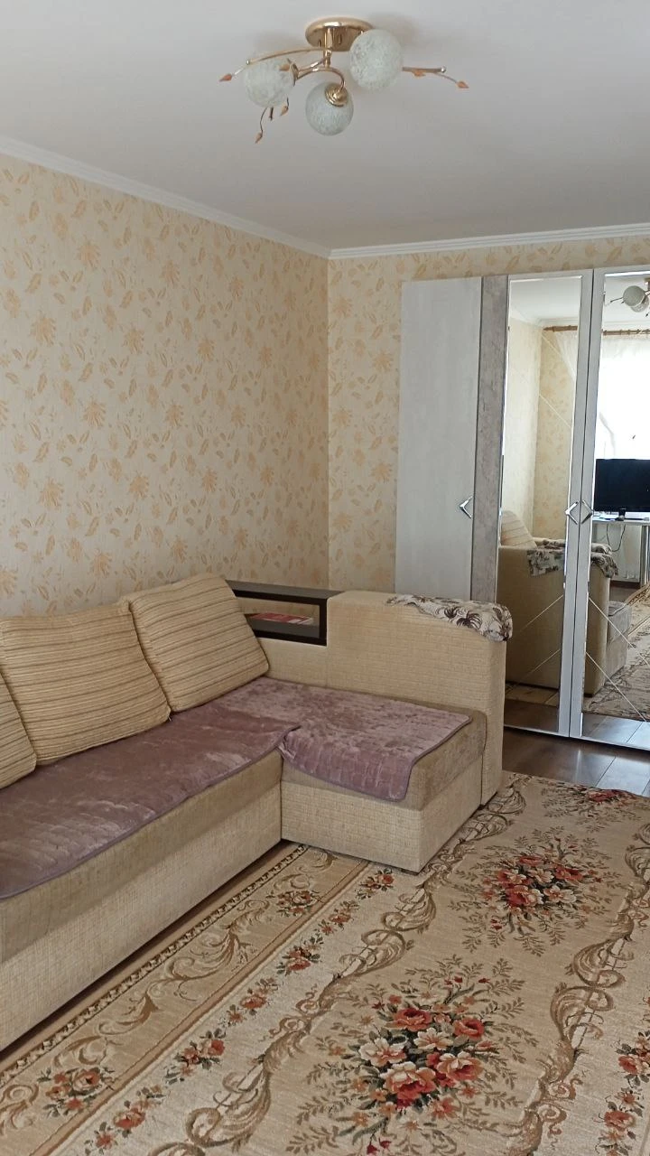 Продам 2-х комн. Кв в отличном состоянии, пр. Киевский 5 а.
Продам двухкомнатную квартиру, киевский проспект 5 а.
Квартира в отличном состоянии, есть все необходимое для комфортного проживания.
Рядом 4 школы, магазины, все виды транспорта.
Документы готовы. +79493793647 - фотография - 3