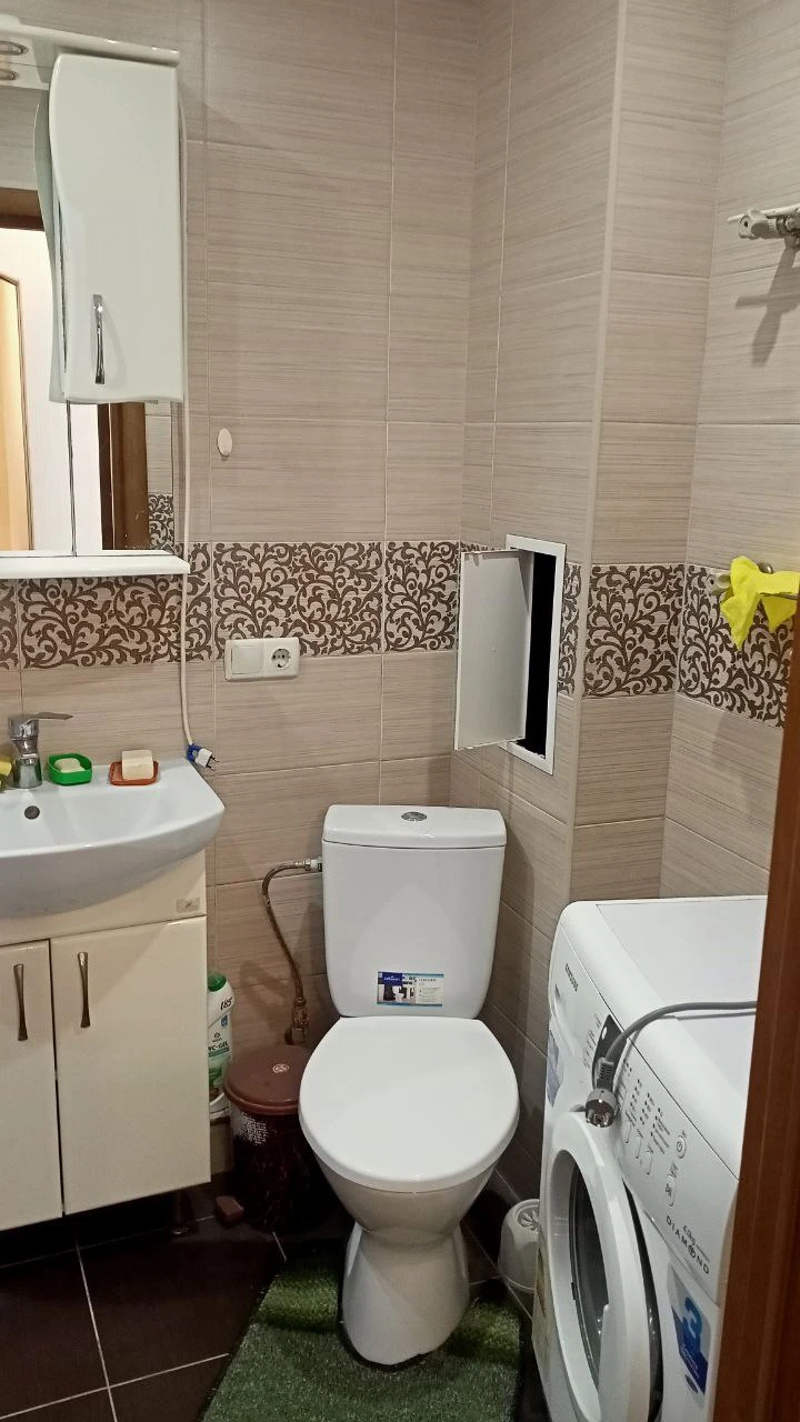 Продам 2-х комн. Кв в отличном состоянии, пр. Киевский 5 а.
Продам двухкомнатную квартиру, киевский проспект 5 а.
Квартира в отличном состоянии, есть все необходимое для комфортного проживания.
Рядом 4 школы, магазины, все виды транспорта.
Документы готовы. +79493793647 - фотография - 10