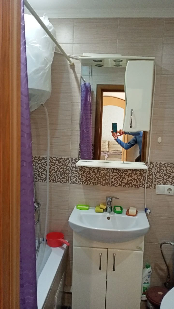 Продам 2-х комн. Кв в отличном состоянии, пр. Киевский 5 а.
Продам двухкомнатную квартиру, киевский проспект 5 а.
Квартира в отличном состоянии, есть все необходимое для комфортного проживания.
Рядом 4 школы, магазины, все виды транспорта.
Документы готовы. +79493793647 - фотография - 8