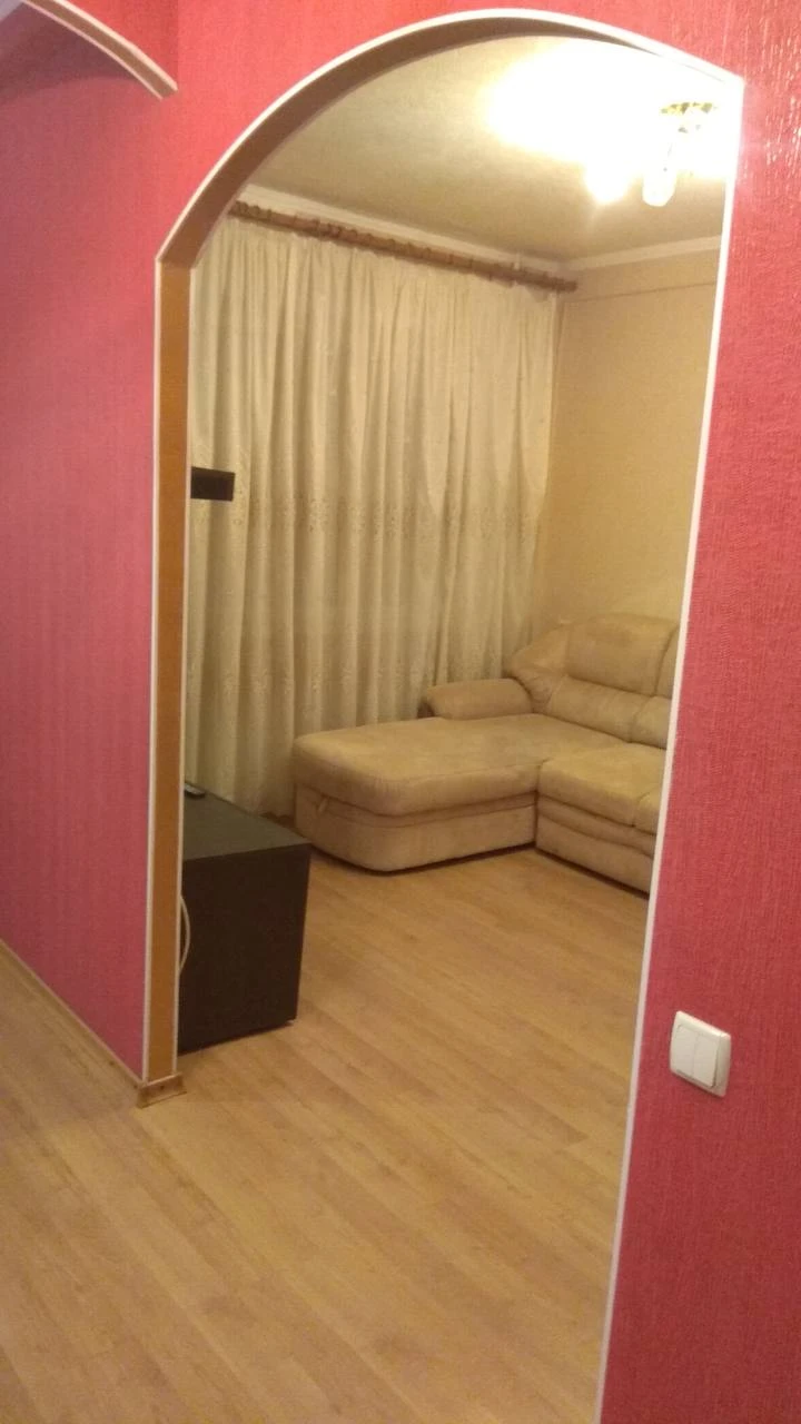 1К. Квартира — киевский район, ул. Артема, 158
Этаж: 4/5
Общая площадь — 31 кв. М.

Продается уютная 1-комнатная квартира. Просторная жилая комната и кухня. Отличное расположение, рядом вся необходимая инфраструктура.

— Стоимость: **2 950 000 ₽**
+7(949)105-35-35, Виктория - фотография - 2