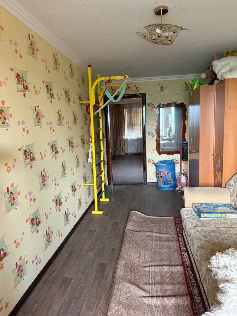 3К. Квартира — калининский район, б-р шахтостроителей
Этаж: 5/9
Вода по графику, бойлера нет. Мебель частично.
— Стоимость: **30 000 ₽** + коммунальные услуги
+7(949)105-35-35, Виктория - фотография - 8