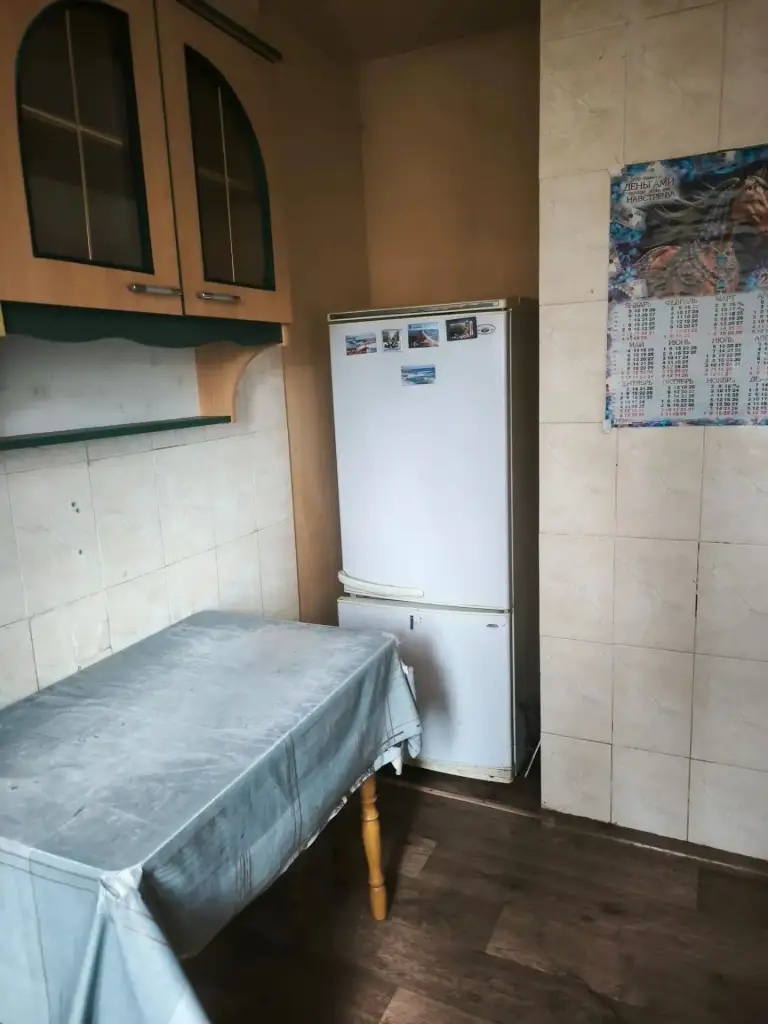 Продам 1-комнатную квартиру в мкр. Текстильщик, кировский район донецка.
Большая гостинка. Рядом вся инфраструктура. Вода по графику. Хорошее жилое состояние.
6 Этаж / 9. Собственник в донецке
Цена 2 100 000 руб.
+7 949 336 13 92
+7 951 820 32 25 - фотография - 3