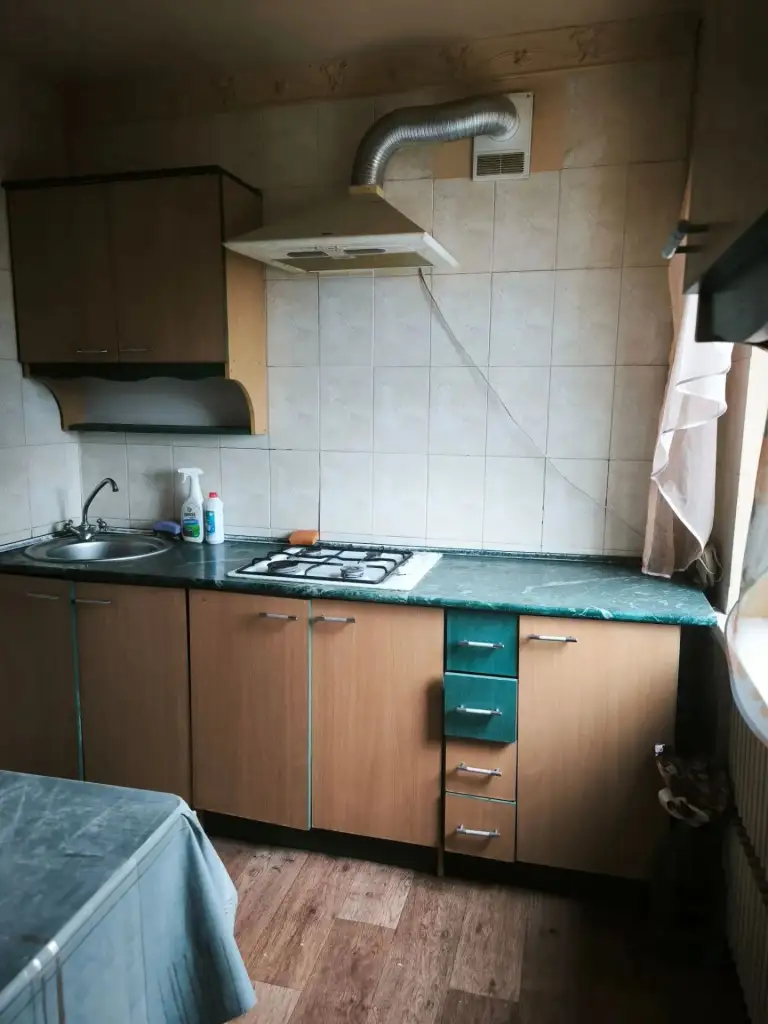Продам 1-комнатную квартиру в мкр. Текстильщик, кировский район донецка.
Большая гостинка. Рядом вся инфраструктура. Вода по графику. Хорошее жилое состояние.
6 Этаж / 9. Собственник в донецке
Цена 2 100 000 руб.
+7 949 336 13 92
+7 951 820 32 25 - фотография - 5