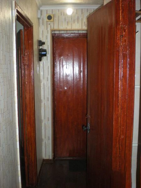 Продам 1-комнатную квартиру в мкр. Текстильщик, кировский район донецка.
Большая гостинка. Рядом вся инфраструктура. Вода по графику. Хорошее жилое состояние. Все коммуникации заменены.
8 Этаж / 9. Собственник в донецке
Цена 2 200 000 руб.
+7 949 336 13 92
+7 951 820 32 25 - фотография - 8