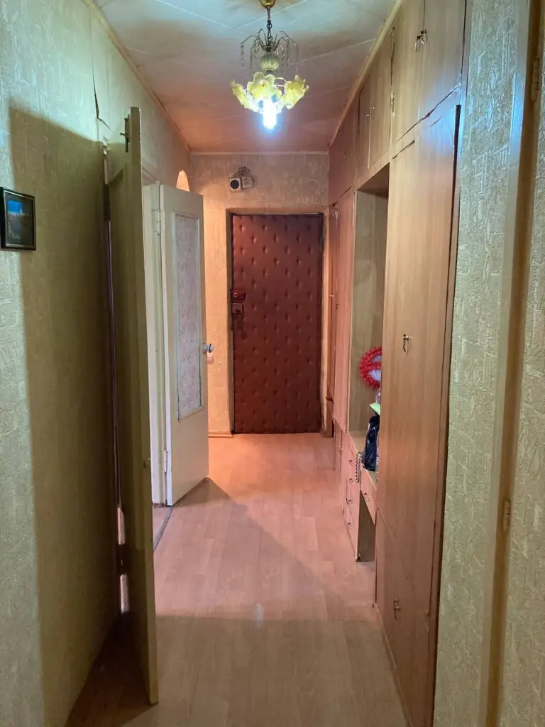 Сдается долгосрочно 3к. Квартира в ленинском районе

- Адрес квартиры: ул. Речная
- Общая площадь — 63 кв. М.
- Этаж:** 1/9
**
Квартира не угловая и очень теплая. Поменяны трубы, окна частично. Комнаты раздельные. Установлен бойлер. Вода постоянно.

Стоимость:** 20 000 ₽+ коммуналка.
**

Контакты: +7(949)105-35-35, виктория
Контакты: @donvikay - фотография - 7