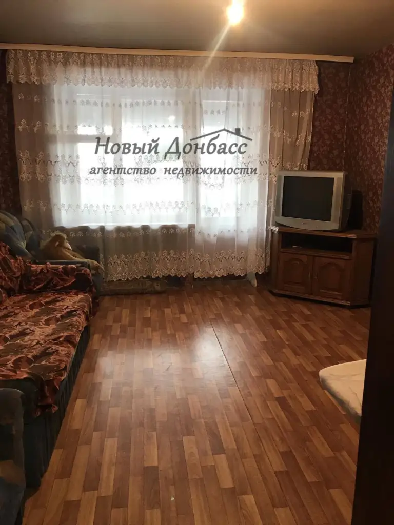 Продам 2 х комнатная квартира в киевском районе, ул. Брюсова. Школа 19
• Светлые комнаты с раздельным расположением.
• Квартира расположена на 6 этаже 9 этажного дома.
• Общая площадь — 50 кв. М.
Отличная локация: вся инфраструктура в шаговой доступности.
• Документы готовы к продаже, звоните.
+ 7 949 327 98 90 Наталья владимировна ан новый донбасс
Полное юридическое сопровождение сделки с недвижимостью. - фотография - 5
