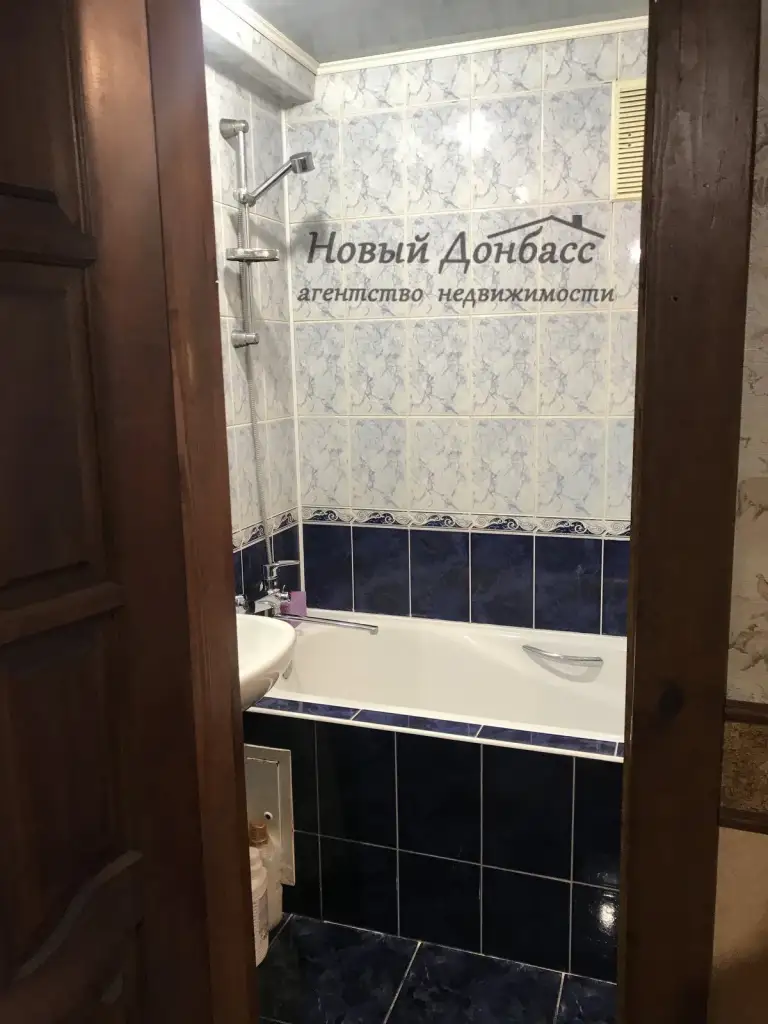 Продам 2 х комнатная квартира в киевском районе, ул. Брюсова. Школа 19
• Светлые комнаты с раздельным расположением.
• Квартира расположена на 6 этаже 9 этажного дома.
• Общая площадь — 50 кв. М.
Отличная локация: вся инфраструктура в шаговой доступности.
• Документы готовы к продаже, звоните.
+ 7 949 327 98 90 Наталья владимировна ан новый донбасс
Полное юридическое сопровождение сделки с недвижимостью. - фотография - 2