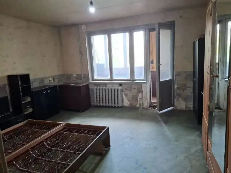1К. Квартира — калининский район, ул. Разенкова,
Общая площадь — 38 кв. М.
Этаж: 2/10
Квартира требует ремонта. Возможен торг.
— Стоимость: **~~3 200 000 ₽~~**
Новая цена : **2 800 000 ₽** торг
+7(949)105-35-35, Виктория - фотография - 2