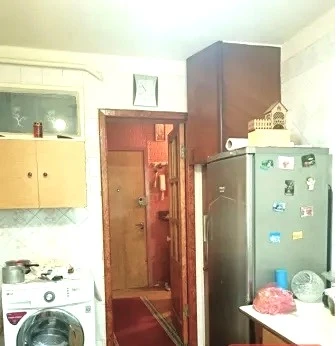 Продам 3-х комнатную квартиру в калининском районе, пр. Мира
1 Этаж 9-ти этажного дома, вода идет всегда.
Большая лоджия со своим оборудованным погребом
Квартира утеплена с фасада
Окна пластик
Высокий цоколь
Внутри заменены трубы, стояки
Установлен бойлер
5500 000 Руб. Торг реальному покупателю.
Документы готовы, показ в дневное время.
Звоните +79497939120 альбина ан - фотография - 5