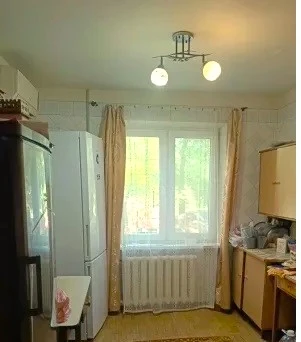 Продам 3-х комнатную квартиру в калининском районе, пр. Мира
1 Этаж 9-ти этажного дома, вода идет всегда.
Большая лоджия со своим оборудованным погребом
Квартира утеплена с фасада
Окна пластик
Высокий цоколь
Внутри заменены трубы, стояки
Установлен бойлер
5500 000 Руб. Торг реальному покупателю.
Документы готовы, показ в дневное время.
Звоните +79497939120 альбина ан - фотография - 10