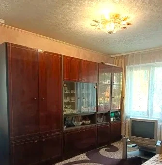 Продам 3-х комнатную квартиру в калининском районе, пр. Мира
1 Этаж 9-ти этажного дома, вода идет всегда.
Большая лоджия со своим оборудованным погребом
Квартира утеплена с фасада
Окна пластик
Высокий цоколь
Внутри заменены трубы, стояки
Установлен бойлер
5500 000 Руб. Торг реальному покупателю.
Документы готовы, показ в дневное время.
Звоните +79497939120 альбина ан - фотография - 6