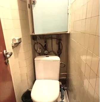 Продам 3-х комнатную квартиру в калининском районе, пр. Мира
1 Этаж 9-ти этажного дома, вода идет всегда.
Большая лоджия со своим оборудованным погребом
Квартира утеплена с фасада
Окна пластик
Высокий цоколь
Внутри заменены трубы, стояки
Установлен бойлер
5500 000 Руб. Торг реальному покупателю.
Документы готовы, показ в дневное время.
Звоните +79497939120 альбина ан - фотография - 8