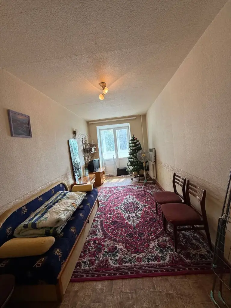 3К. Квартира — киевский район, пр. Киевский, 5
Общая площадь — 77,5 кв. М.
Этаж: 4/9

Кирпичный дом. Квартира перепланирована из 4-комнатной в 3-комнатную: увеличен санузел, обустроена большая кухня-гостиная. Отличное состояние.

Вода по графику, подаётся с хорошим напором. Установлен бойлер. Рядом остановки общественного транспорта во все направления.

— Стоимость: **7 200 000 ₽**
+7(949)105-35-35, Виктория - фотография - 3