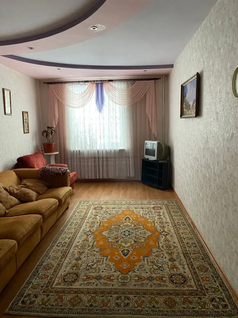 3К. Квартира — киевский район, рик
Этаж: 1/3

Квартира в киевском районе. Вода по графику.

— Стоимость: **35 000 ₽**
+7(949)105-35-35, Виктория - фотография - 8