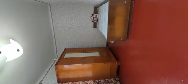 Продаëтся 2 ком. Кв. Днр г. Донецк, бульвар шевченко. Дом 90. Площадь 41,5 м. Кв. , 4 эт/5.
Цена: 4 500 000
Владимир (собственник)
+7 949 528 40 80 Мах
+7 968 950 88 65 Whatsapp, telegram
Продаëтся 2-х ком. Кв: донецк, бульвар шевченко, дом 90 (калининский район, автомагазин). Дом кирпичный 4 эт. /5. После косметического ремонта. Квартира тëплая и светлая. Комнаты смежные. В квартире есть всё необходимое для проживания: мебель, диван раскладывающийся, кровать (новый матрас в упаковке), кондиционер, газовая колонка автомат "termet", холодильник, телевизор, стиральная машина, микроволновая печь (новая), чайник электрический (новый), пылесос, утюг. Кухонная посуда: тарелки, чашки, столовые приборы, кастрюли, сковорода. Всë остаëтся в квартире. Окна металлопластиковые, хорошая входная дверь, трубы водопроводные пластиковые.
Вода по графику, но рекомендую установить насос + ëмкость, чтобы была круглосуточно вода холодная и горячая (газовая колонка).
В квартире никто не прописан и без обриминений. Видео обзор квартиры по запросу.
Владимир (собственник)
+7 949 528 40 80 Мах - фотография - 10