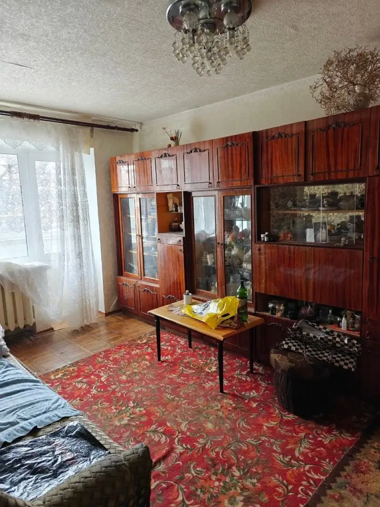 Продам 2-х комнатную квартиру в калининском районе, бульвар шевченко. Рядом супермаркеты, остановка транспорта, рынок
2/4, Кирпичный дом
Окна и балкон пластик
Состояние жилое, требует косметического ремонта
Документы готовы, собственник на сделке
3700 000 Руб, торг
Звоните +79497939120, +79495436340 альбина ан - фотография - 2