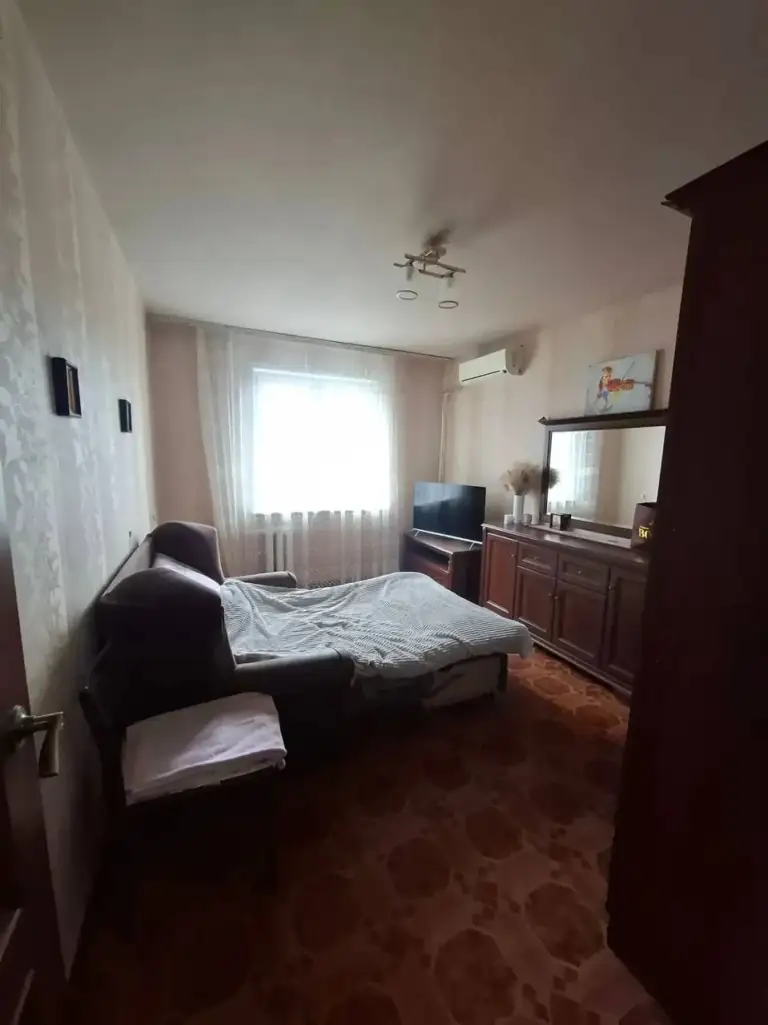 2К. Квартира — кировский район, текстильщик, ул. Петровского, 111
Общая площадь — 50 кв. М.
Этаж: 7/9

Хорошее состояние. Вода по графику.

— Стоимость: **25 000 ₽**
+7(949)105-35-35, Виктория - фотография - 4
