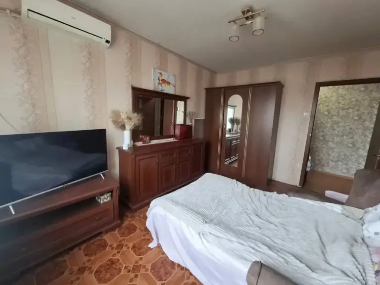 2К. Квартира — кировский район, текстильщик, ул. Петровского, 111
Общая площадь — 50 кв. М.
Этаж: 7/9

Хорошее состояние. Вода по графику.

— Стоимость: **25 000 ₽**
+7(949)105-35-35, Виктория - фотография - 9