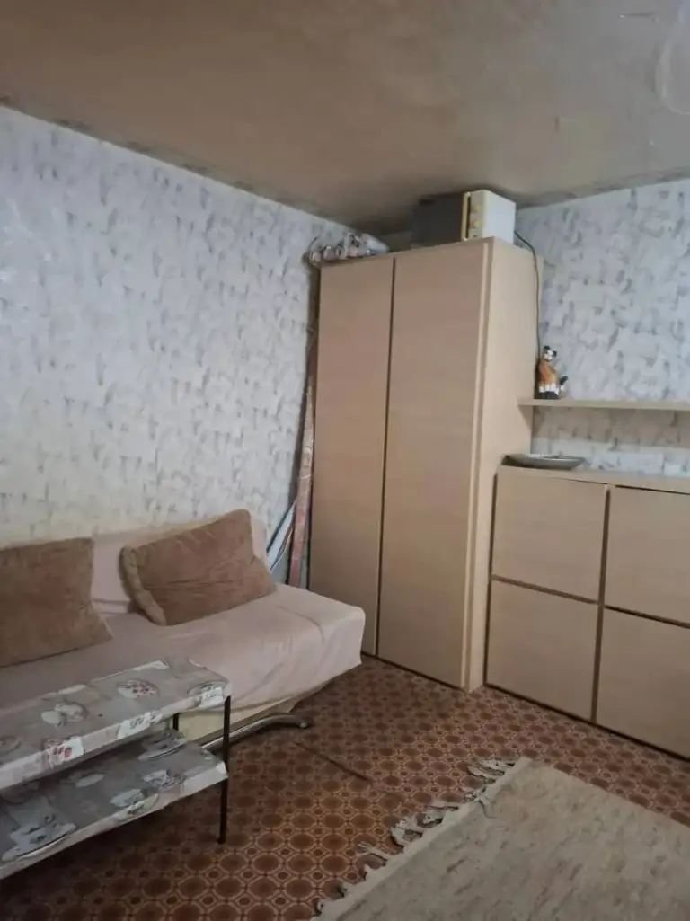 Аренда 1к. Квартира — калининский район, ул. 50-й гвардейской дивизии, 6
Общая площадь — 32 кв. М.
Этаж: 1/5
Пластиковые окна, кованые решётки. Вода подаётся чаще графика, напор хороший. Колонка.
Хорошее состояние, все есть.
— Стоимость: **15 000 ₽**
+7(949)105-35-35, Виктория - фотография - 6