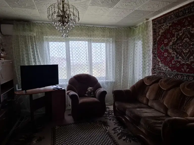 2К. Квартира — кировский район, ул. Терешковой, 9
Общая площадь — 48 кв. М.
Этаж: 7/9
Квартира в районе текстильщик. Установлены металлопластиковые окна, балкон застеклён.
— Стоимость: **~~3 700 000 ₽~~**
Новая цена: **3 150 000 ₽**
+7(949)105-35-35, Виктория - фотография - 5