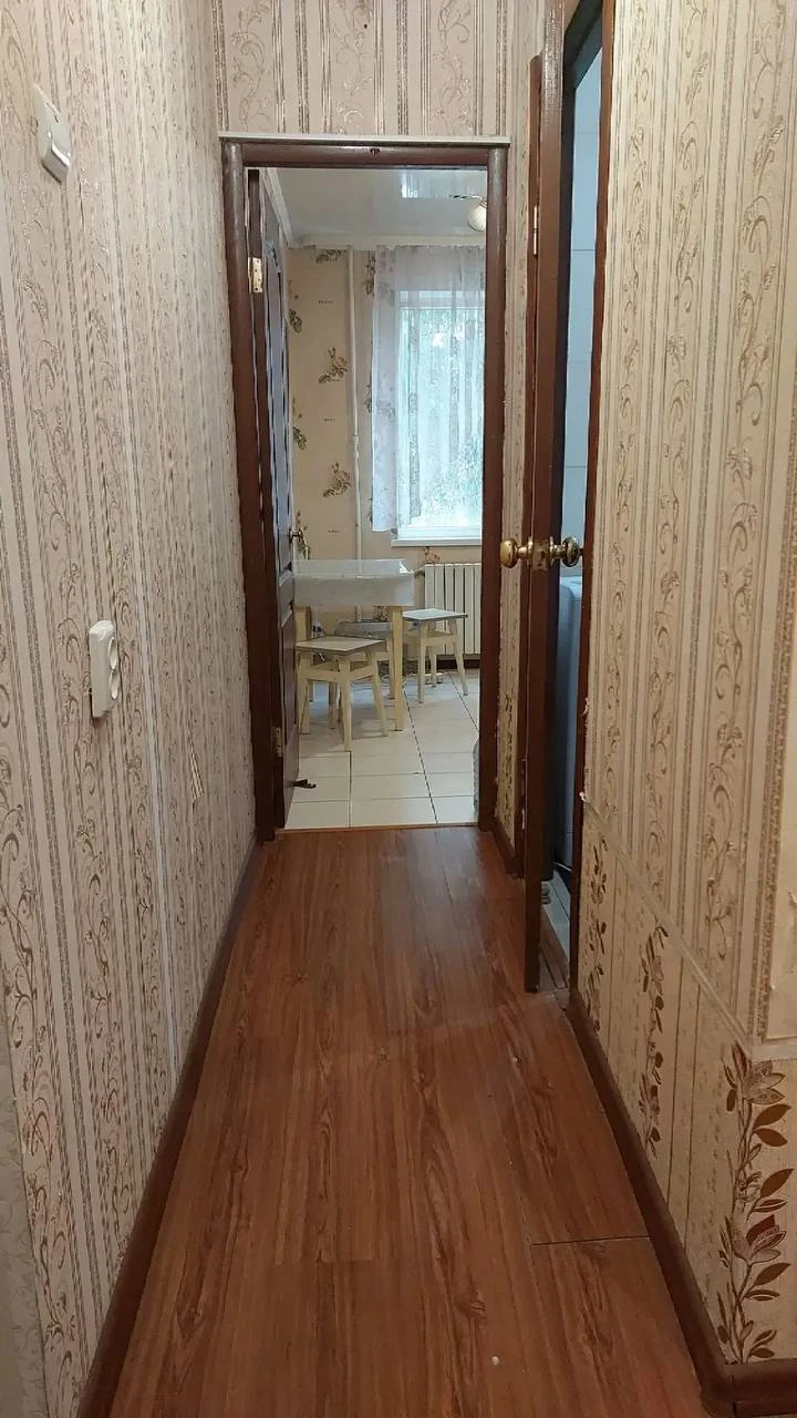 1К. Квартира — ленинский район, ул. Скляренко

Квартира расположена в мирном. Вода по графику, установлен нагревательный бак.

— Стоимость: **25 000 ₽** + коммунальные услуги

+7(949)105-35-35, Виктория - фотография - 3